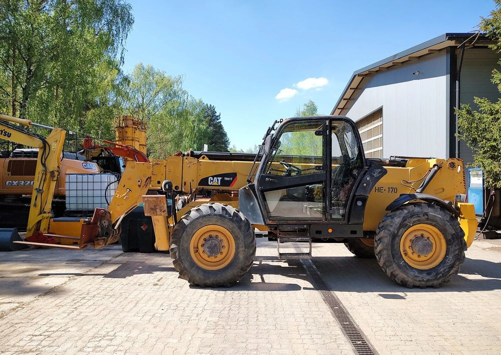 Caterpillar TH417 - מפעיל טלסקופי: תמונה 1 Caterpillar TH417 - מפעיל טלסקופי: תמונה 1