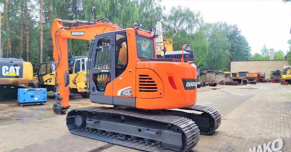 Doosan DX140LCR-5 - מחפר סורק: תמונה 2 Doosan DX140LCR-5 - מחפר סורק: תמונה 2