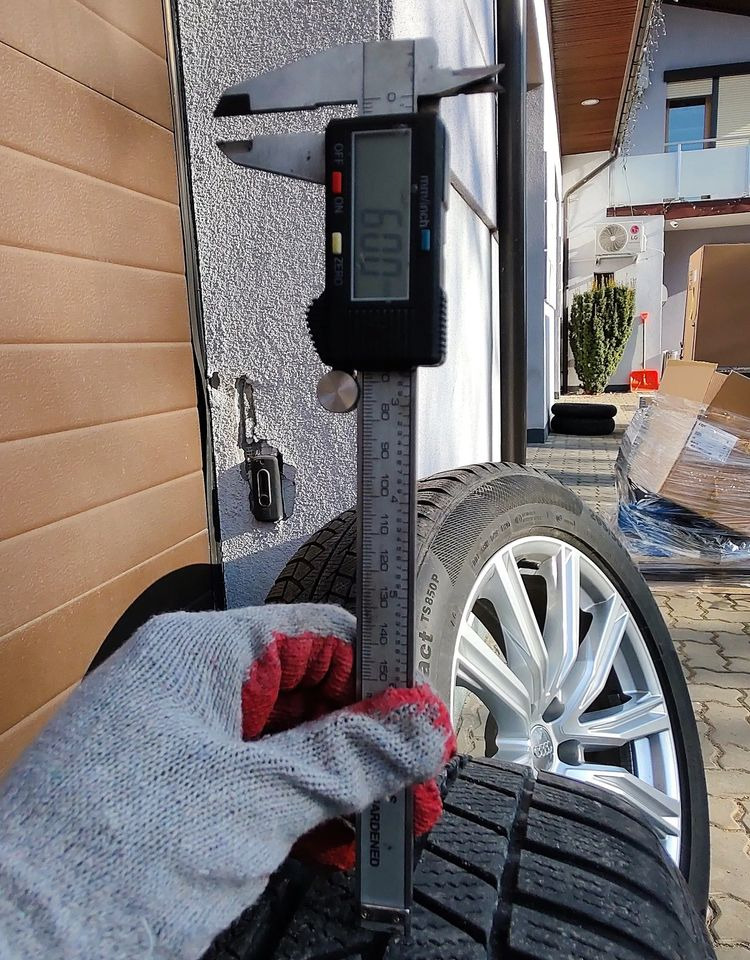 חבילת גלגלים וצמיגים עבור מכונית Koła felgi aluminiowe Audi Q8 SQ8 z oponami zimowymi Continental WinterContact TS850P 265/50 R20 H XL: תמונה 15