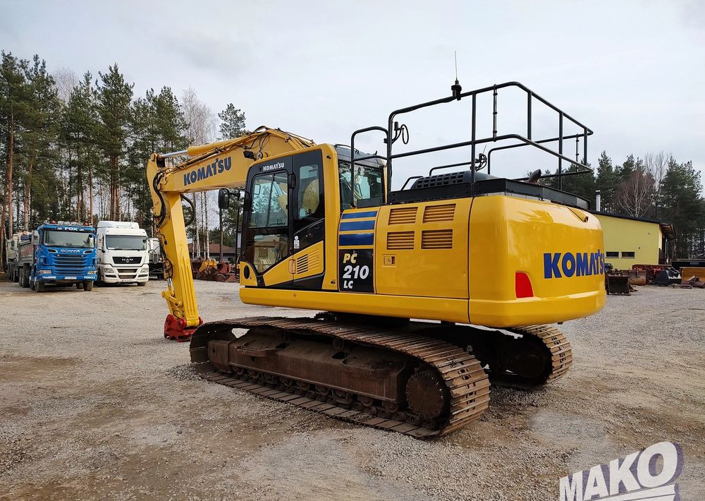 Komatsu PC210 LC-10 - מחפר סורק: תמונה 3 Komatsu PC210 LC-10 - מחפר סורק: תמונה 3