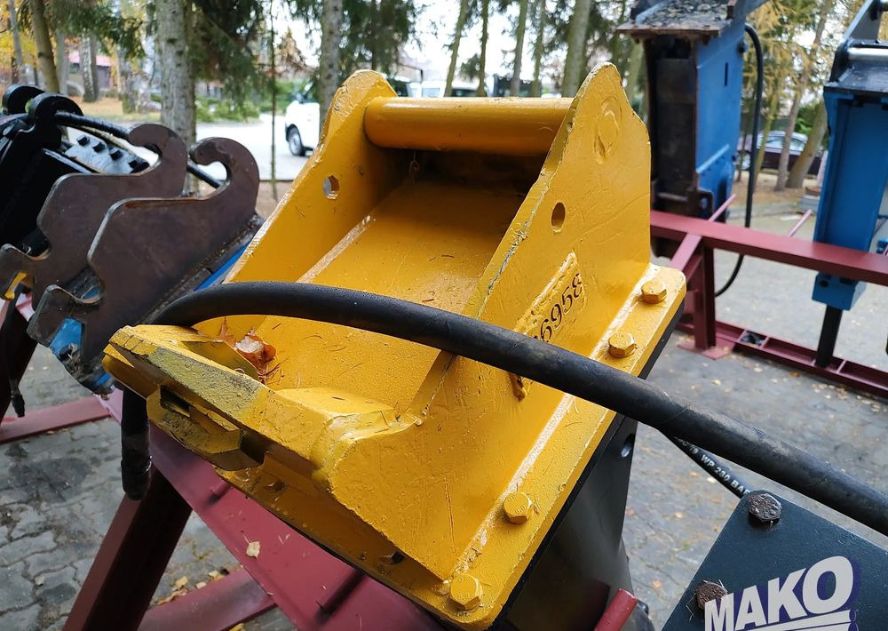 Młot hydrauliczny CAT 415kg do koparki - צרופה עבור מכונת בנייה: תמונה 3 Młot hydrauliczny CAT 415kg do koparki - צרופה עבור מכונת בנייה: תמונה 3