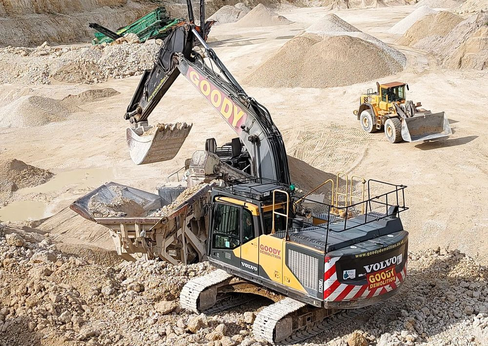 Volvo EC 250 EL - מחפר סורק: תמונה 3 Volvo EC 250 EL - מחפר סורק: תמונה 3