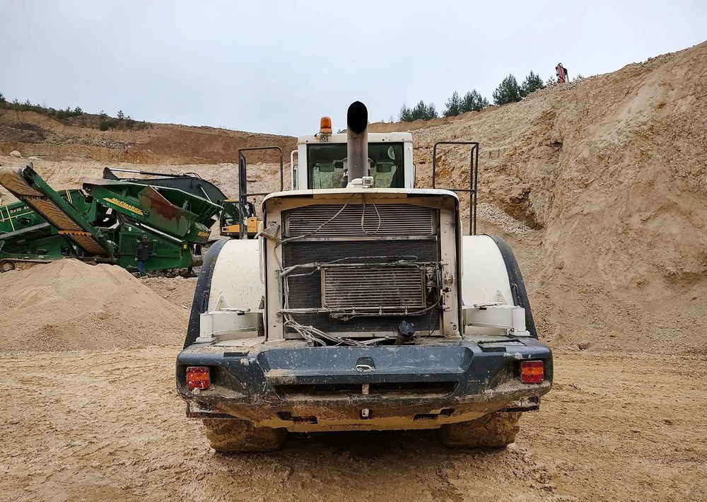Volvo L180E - מעמיס גלגלים: תמונה 4 Volvo L180E - מעמיס גלגלים: תמונה 4