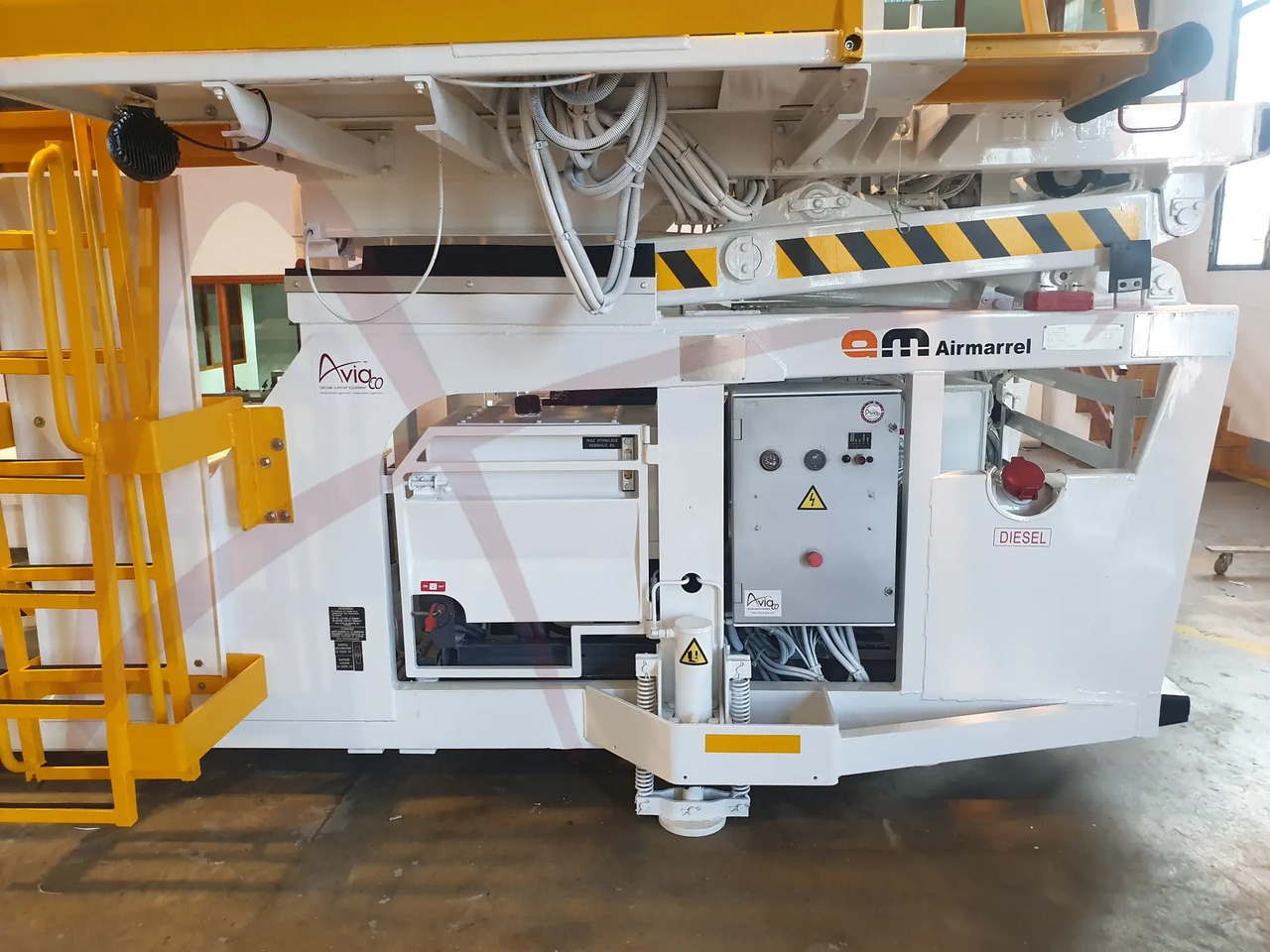 AIR MARREL LAM 3500 DP/R8 - מעמיס מטען למטוסים: תמונה 2 AIR MARREL LAM 3500 DP/R8 - מעמיס מטען למטוסים: תמונה 2