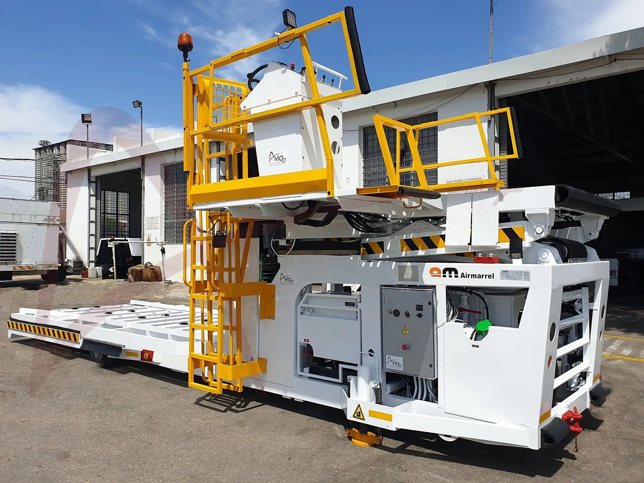 AIR MARREL LAM3500 - מעמיס מטען למטוסים: תמונה 1 AIR MARREL LAM3500 - מעמיס מטען למטוסים: תמונה 1