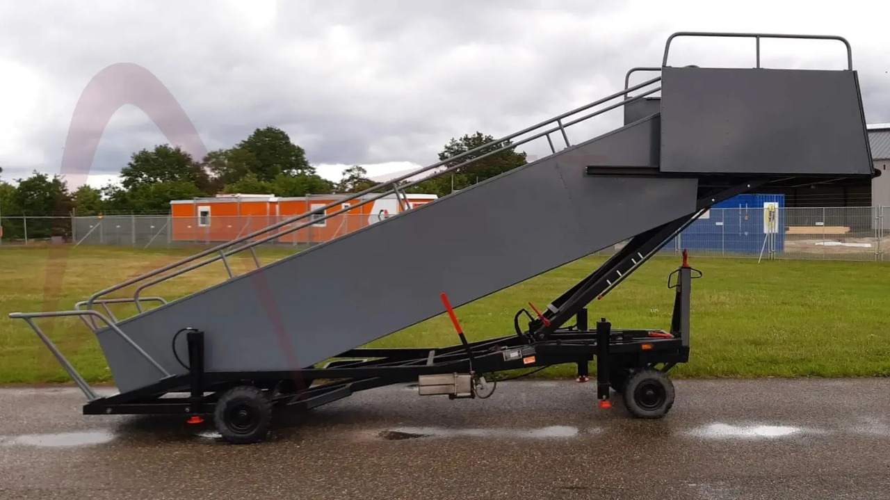 AMSS SKYWAY 66-148 - מדרגות נוסעים: תמונה 4 AMSS SKYWAY 66-148 - מדרגות נוסעים: תמונה 4