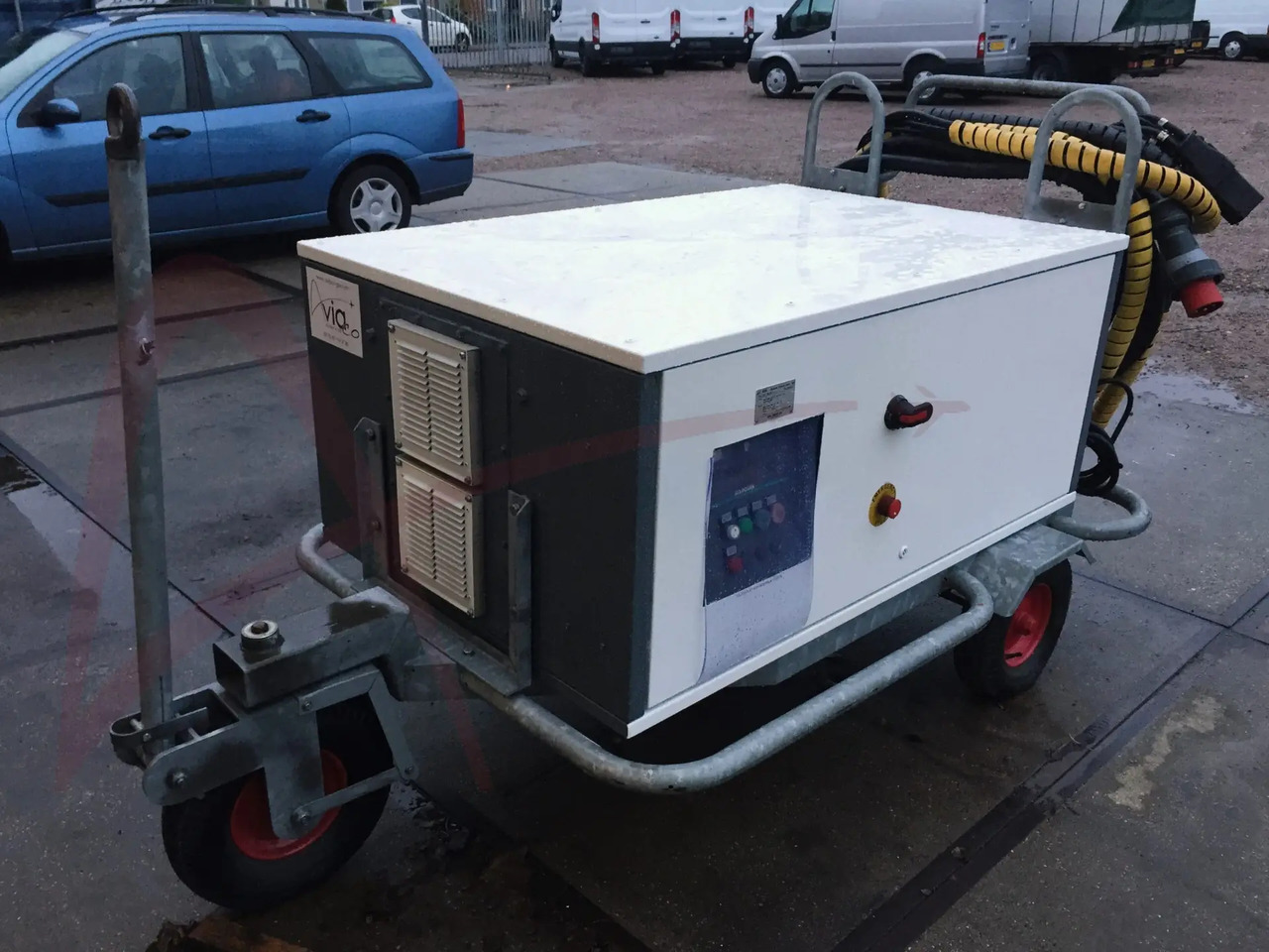 AXA POWER 3GSTS-200/260L - יחידה לאספקת חשמל: תמונה 1 AXA POWER 3GSTS-200/260L - יחידה לאספקת חשמל: תמונה 1