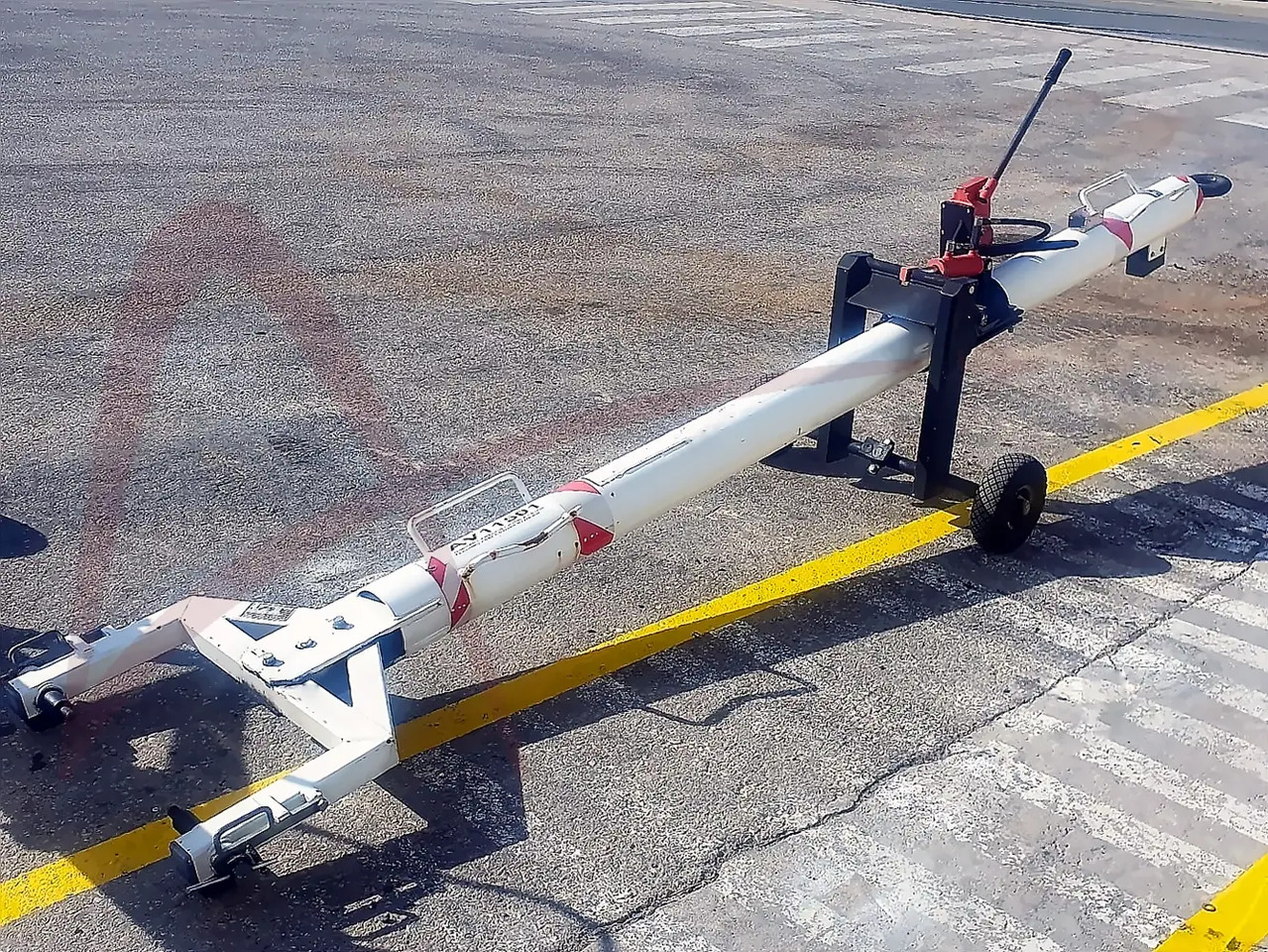 CAVOTEC FLADUNG FSST CRJ100-1000 - ציוד תמיכת קרקע: תמונה 1 CAVOTEC FLADUNG FSST CRJ100-1000 - ציוד תמיכת קרקע: תמונה 1