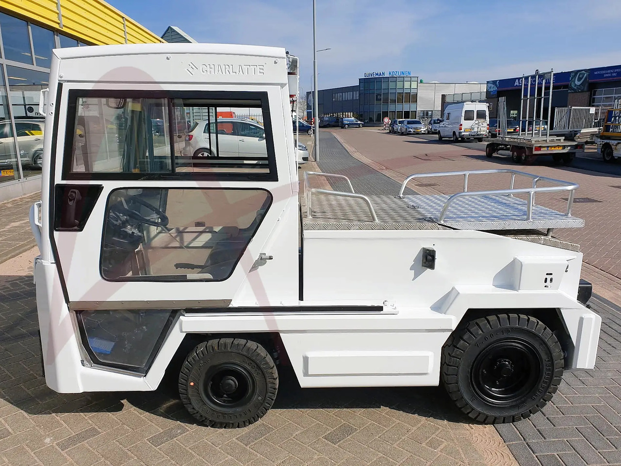 CHARLATTE T135 AC - טרקטור כבודה: תמונה 3 CHARLATTE T135 AC - טרקטור כבודה: תמונה 3