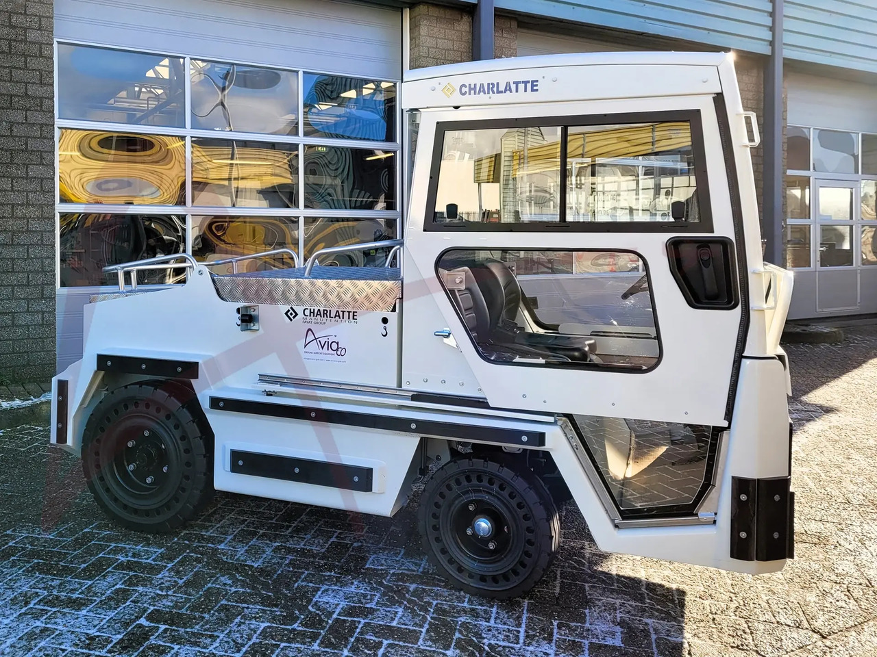 CHARLATTE T135 EVO - טרקטור כבודה: תמונה 1 CHARLATTE T135 EVO - טרקטור כבודה: תמונה 1