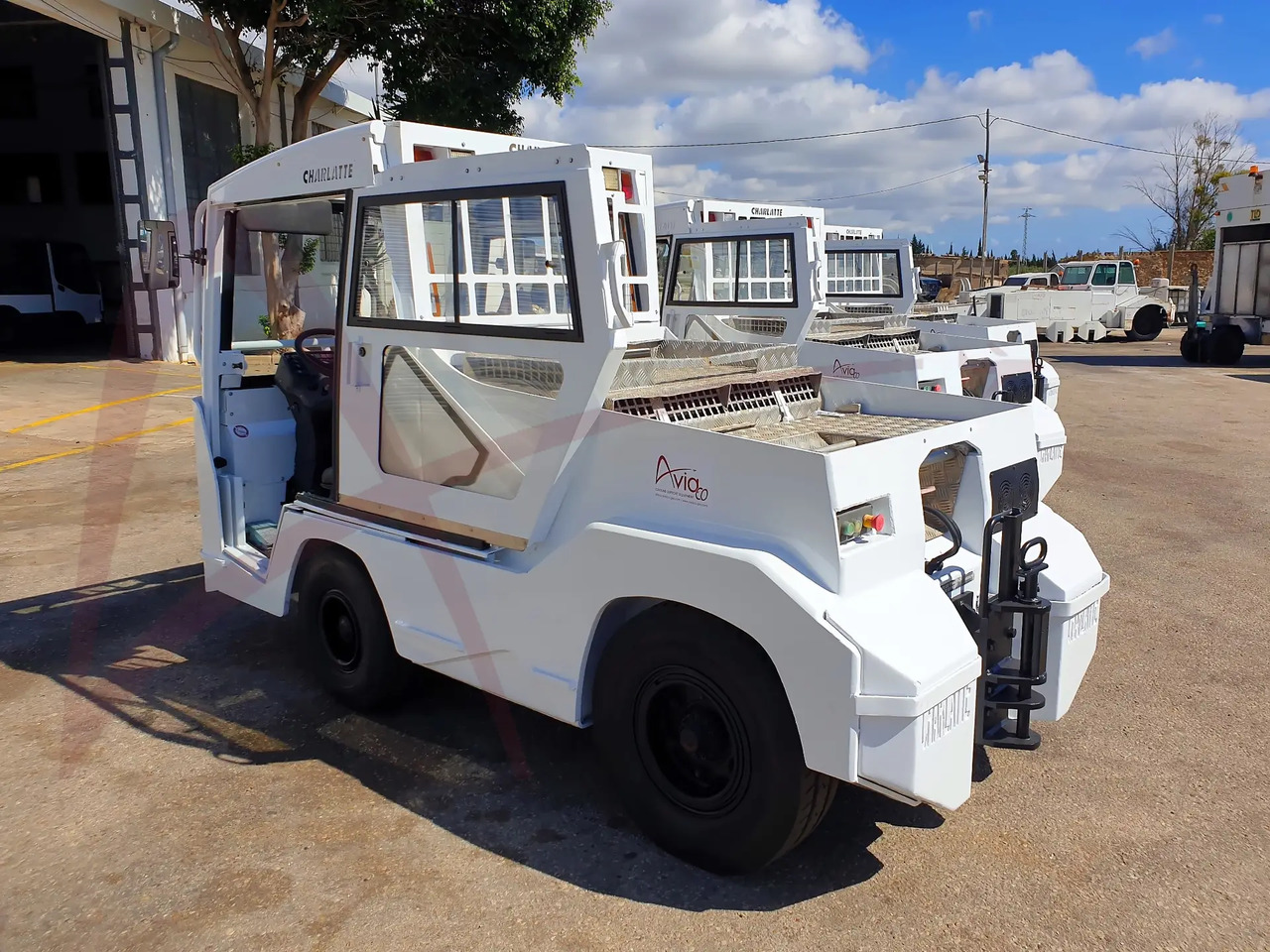 CHARLATTE TE.225 - טרקטור כבודה: תמונה 3 CHARLATTE TE.225 - טרקטור כבודה: תמונה 3