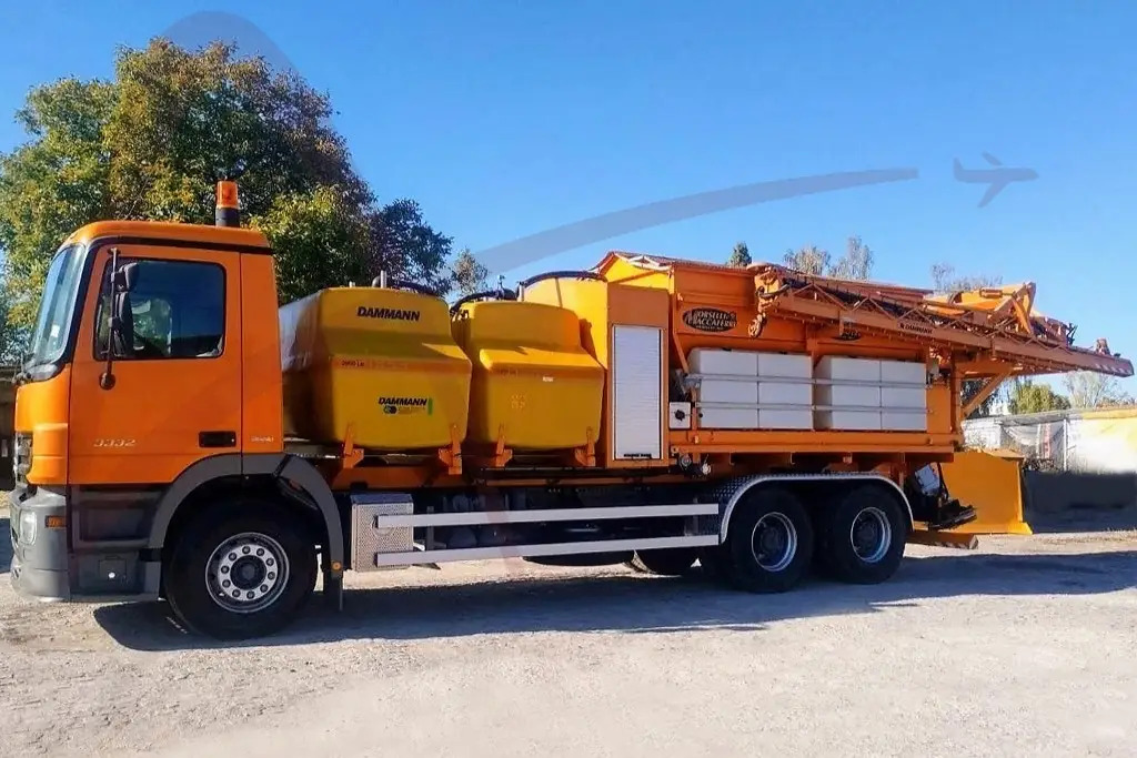 DAMMANN FEA 6024 - רכב להפשרה של מטוסים: תמונה 5 DAMMANN FEA 6024 - רכב להפשרה של מטוסים: תמונה 5