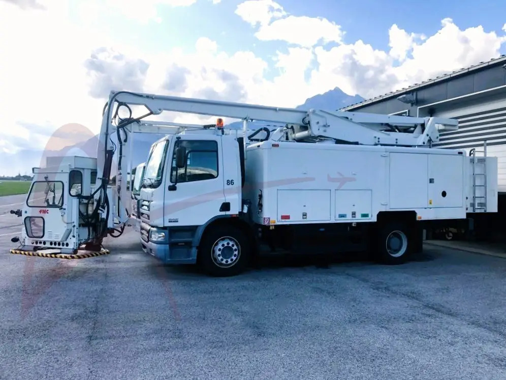 FMC LMD 2000 - רכב להפשרה של מטוסים: תמונה 2 FMC LMD 2000 - רכב להפשרה של מטוסים: תמונה 2