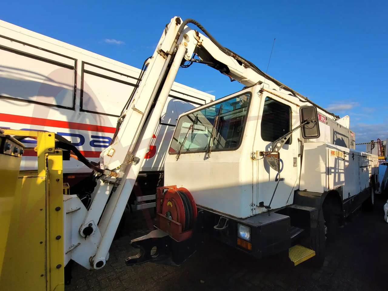 FMC TEMPEST 2 - רכב להפשרה של מטוסים: תמונה 1 FMC TEMPEST 2 - רכב להפשרה של מטוסים: תמונה 1