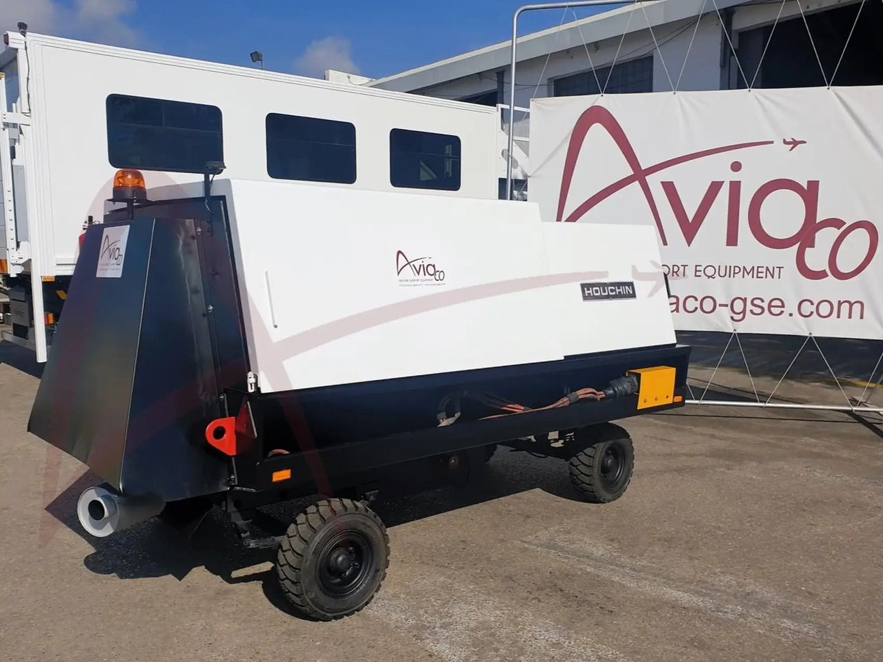 HOUCHIN C690 28 - יחידה לאספקת חשמל: תמונה 1 HOUCHIN C690 28 - יחידה לאספקת חשמל: תמונה 1