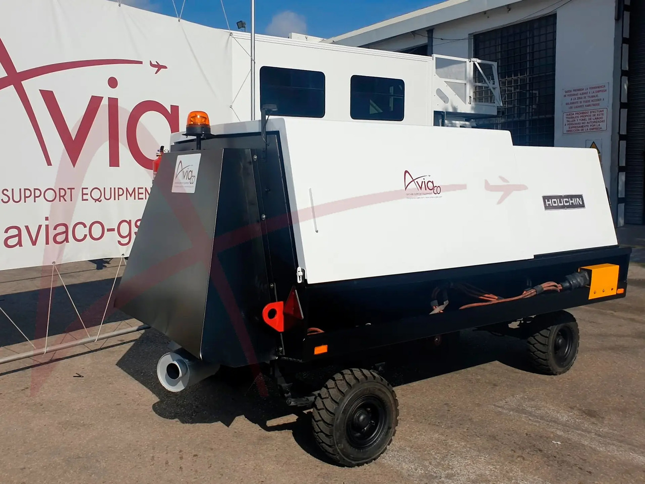 HOUCHIN C690 - יחידה לאספקת חשמל: תמונה 1 HOUCHIN C690 - יחידה לאספקת חשמל: תמונה 1