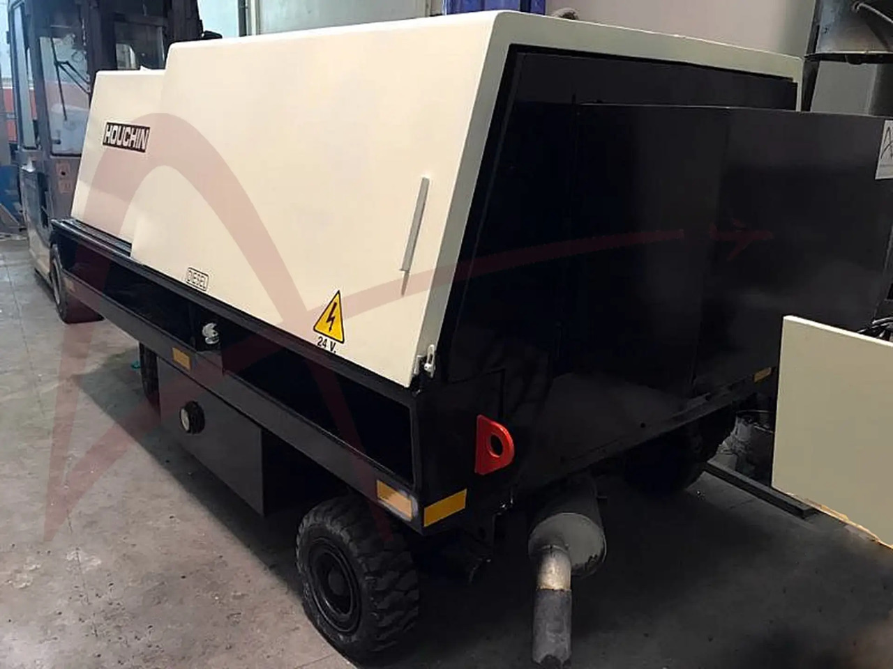 HOUCHIN D690DV - יחידה לאספקת חשמל: תמונה 3 HOUCHIN D690DV - יחידה לאספקת חשמל: תמונה 3