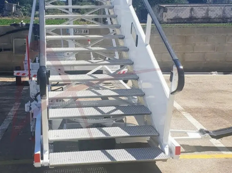 HUNERT 5.17-01 - מדרגות נוסעים: תמונה 3 HUNERT 5.17-01 - מדרגות נוסעים: תמונה 3