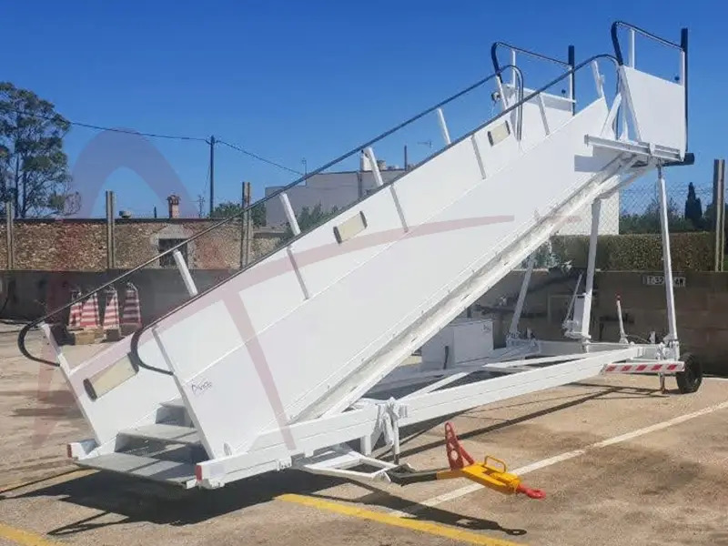 HUNERT 5.17-01 - מדרגות נוסעים: תמונה 1 HUNERT 5.17-01 - מדרגות נוסעים: תמונה 1