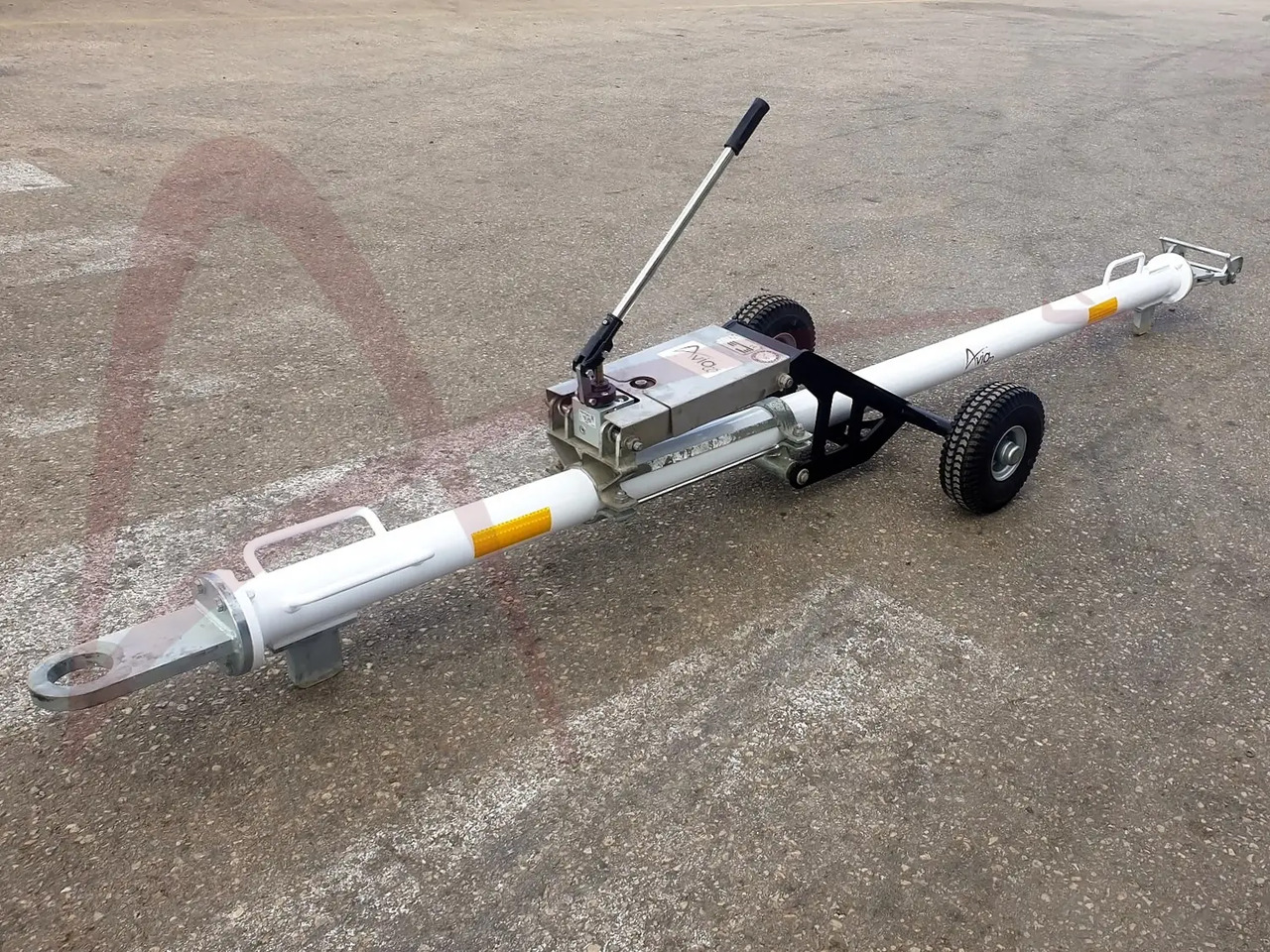 JMS J-TOW DASH8-4 - ציוד תמיכת קרקע: תמונה 2 JMS J-TOW DASH8-4 - ציוד תמיכת קרקע: תמונה 2