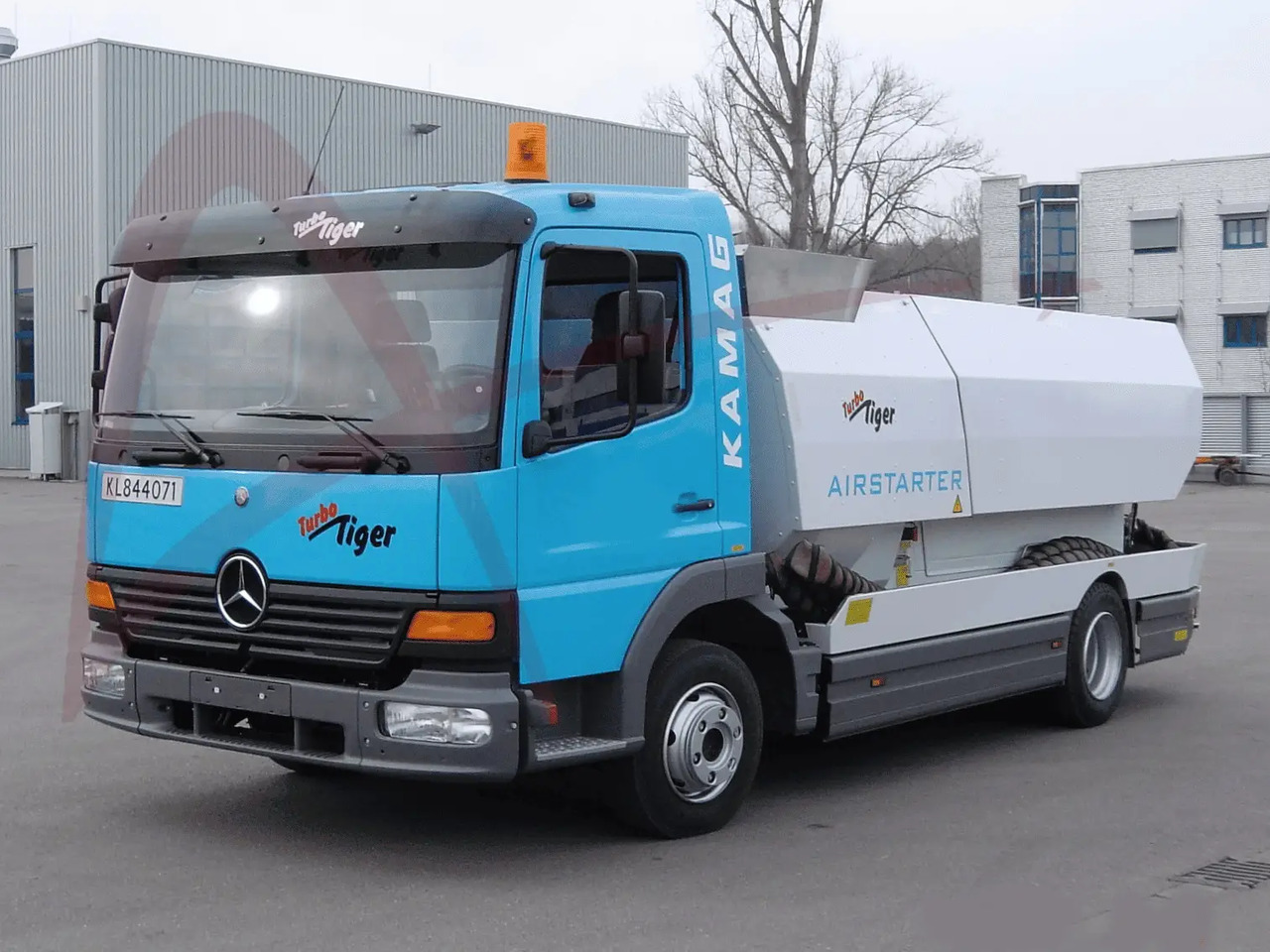 KAMAG TU-SP 850/400 - ציוד תמיכת קרקע: תמונה 1 KAMAG TU-SP 850/400 - ציוד תמיכת קרקע: תמונה 1