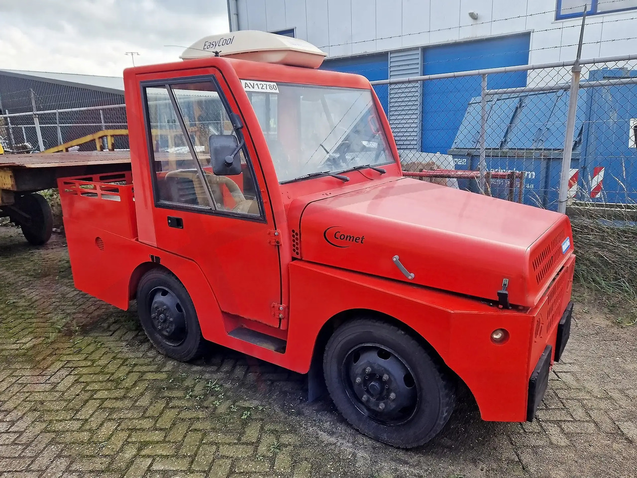 MULAG COMET 4CNG - טרקטור כבודה: תמונה 1 MULAG COMET 4CNG - טרקטור כבודה: תמונה 1