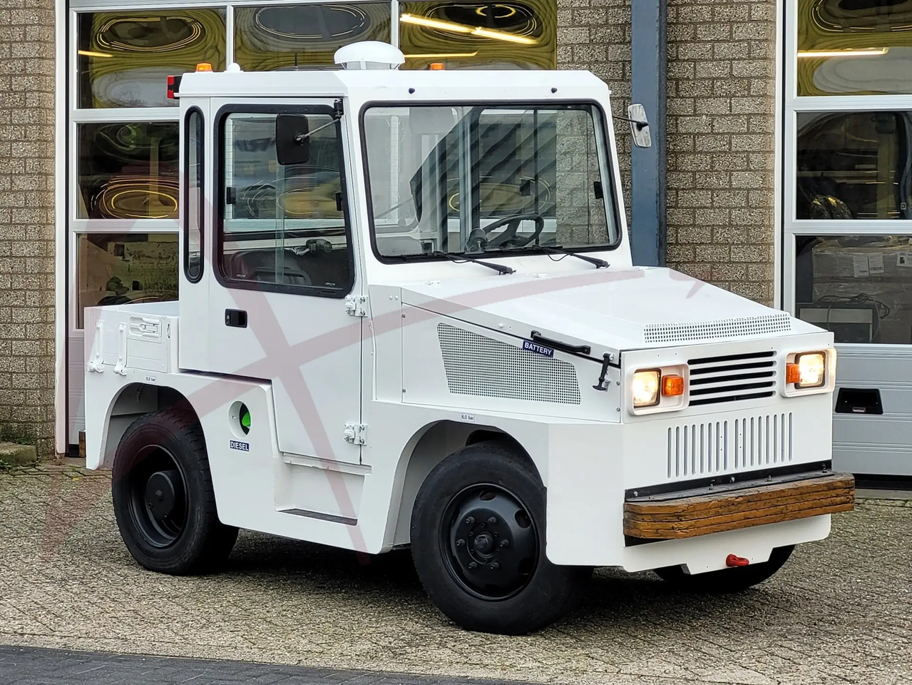 MULAG COMET 6P - טרקטור כבודה: תמונה 3 MULAG COMET 6P - טרקטור כבודה: תמונה 3