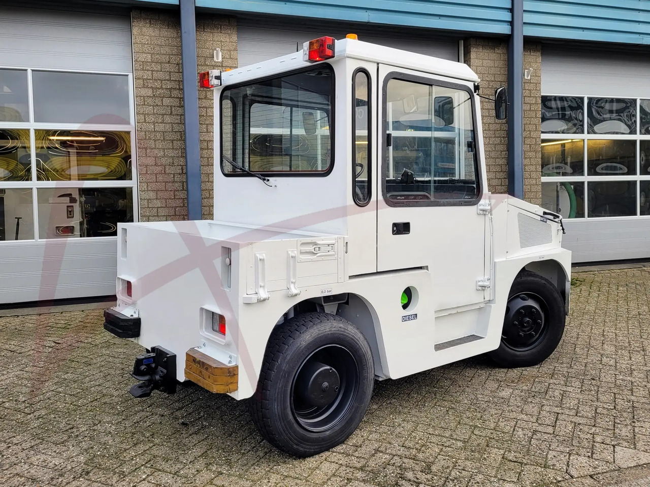 MULAG COMET 6P - טרקטור כבודה: תמונה 2 MULAG COMET 6P - טרקטור כבודה: תמונה 2