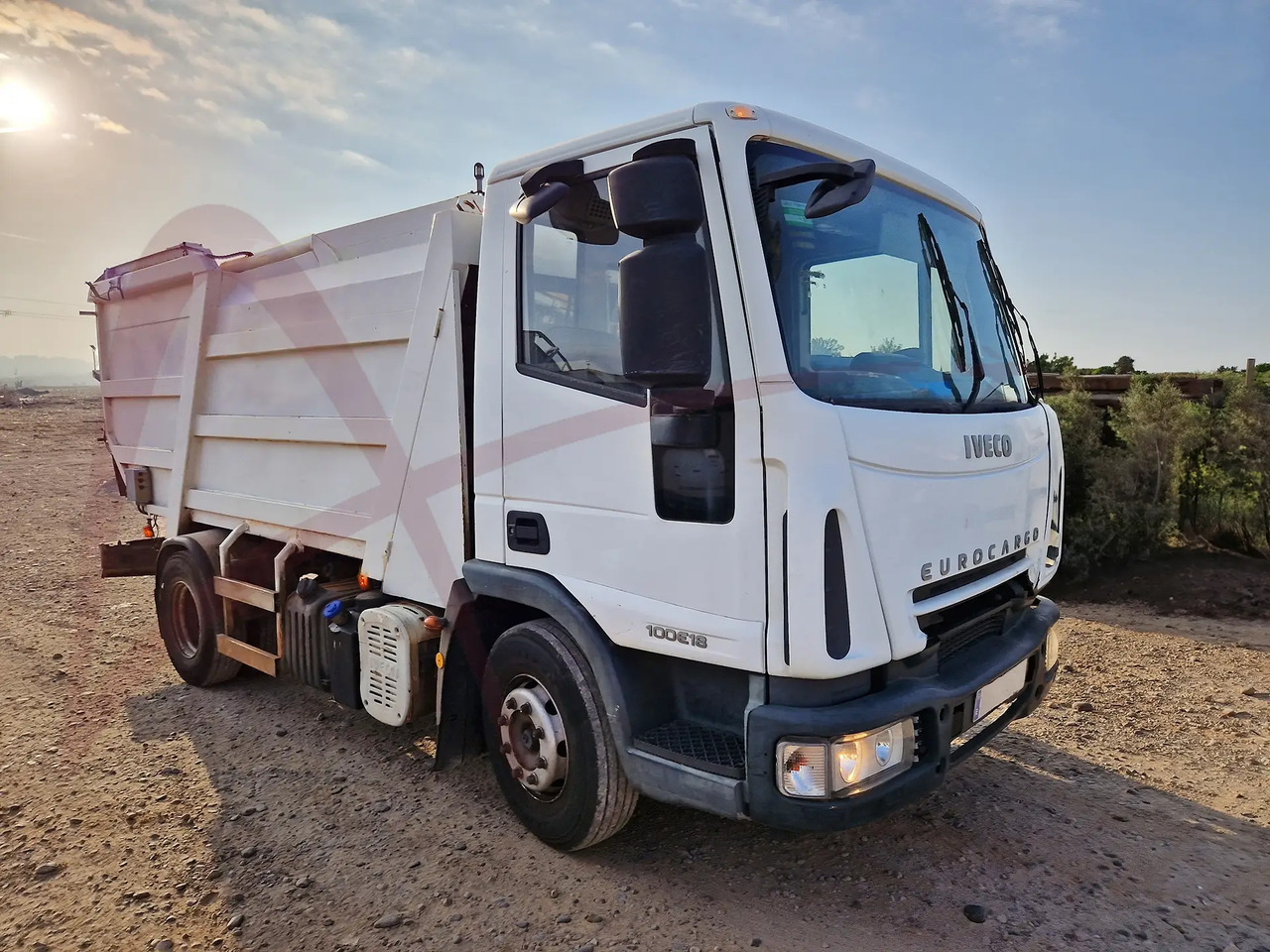 TECNO KUNI 8 - משאית אשפה: תמונה 1 TECNO KUNI 8 - משאית אשפה: תמונה 1