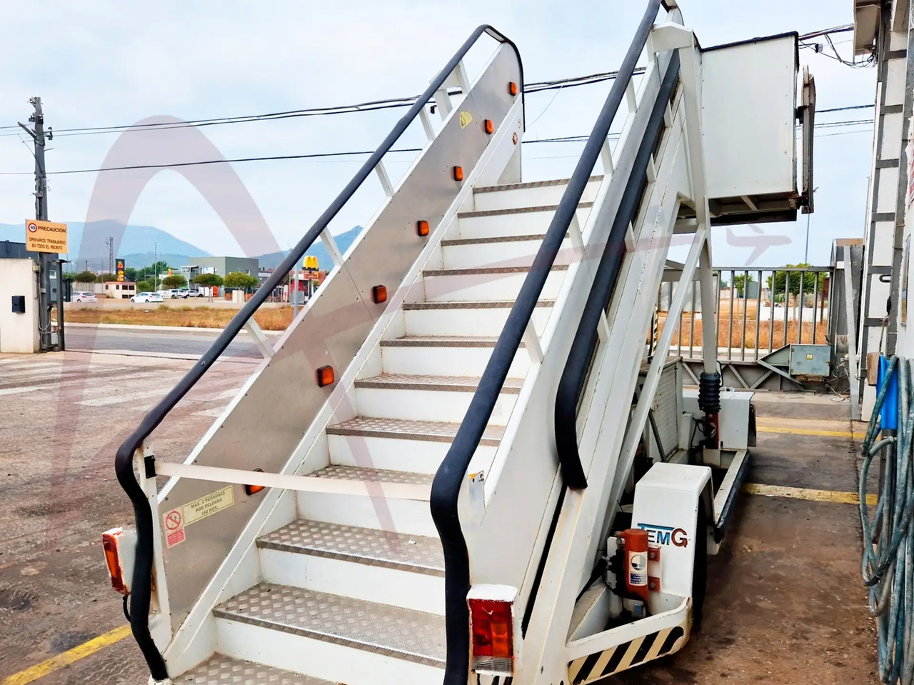 TEMG TG-2244 - מדרגות נוסעים: תמונה 2 TEMG TG-2244 - מדרגות נוסעים: תמונה 2