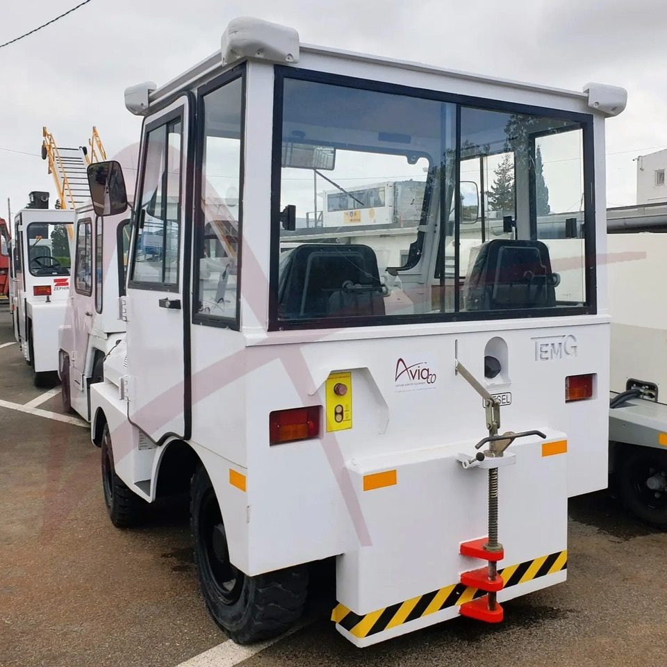TEMG TG5001 - טרקטור כבודה: תמונה 3 TEMG TG5001 - טרקטור כבודה: תמונה 3