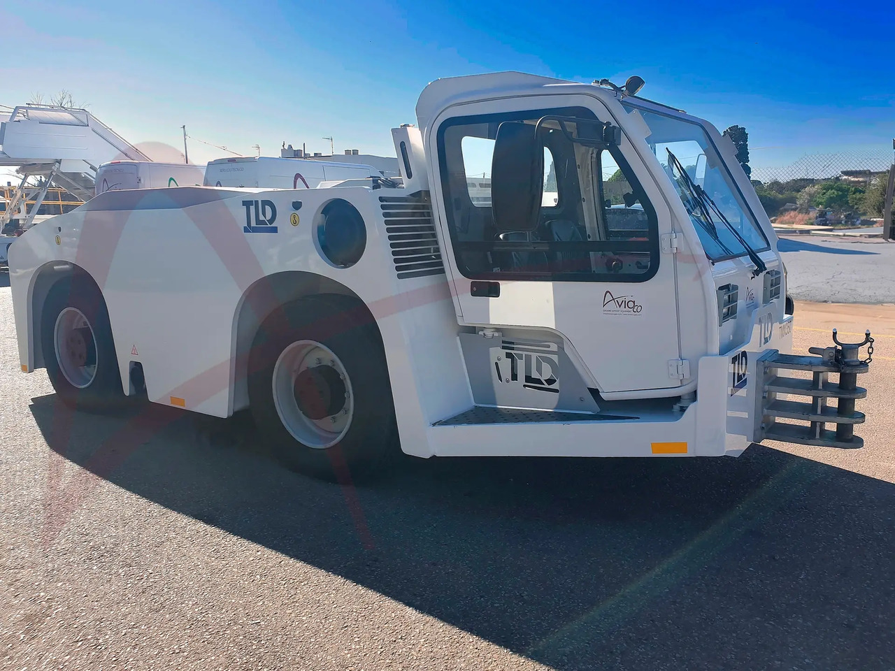 TLD TMX 350-28 - טרקטור דחיפה לאחור: תמונה 4 TLD TMX 350-28 - טרקטור דחיפה לאחור: תמונה 4