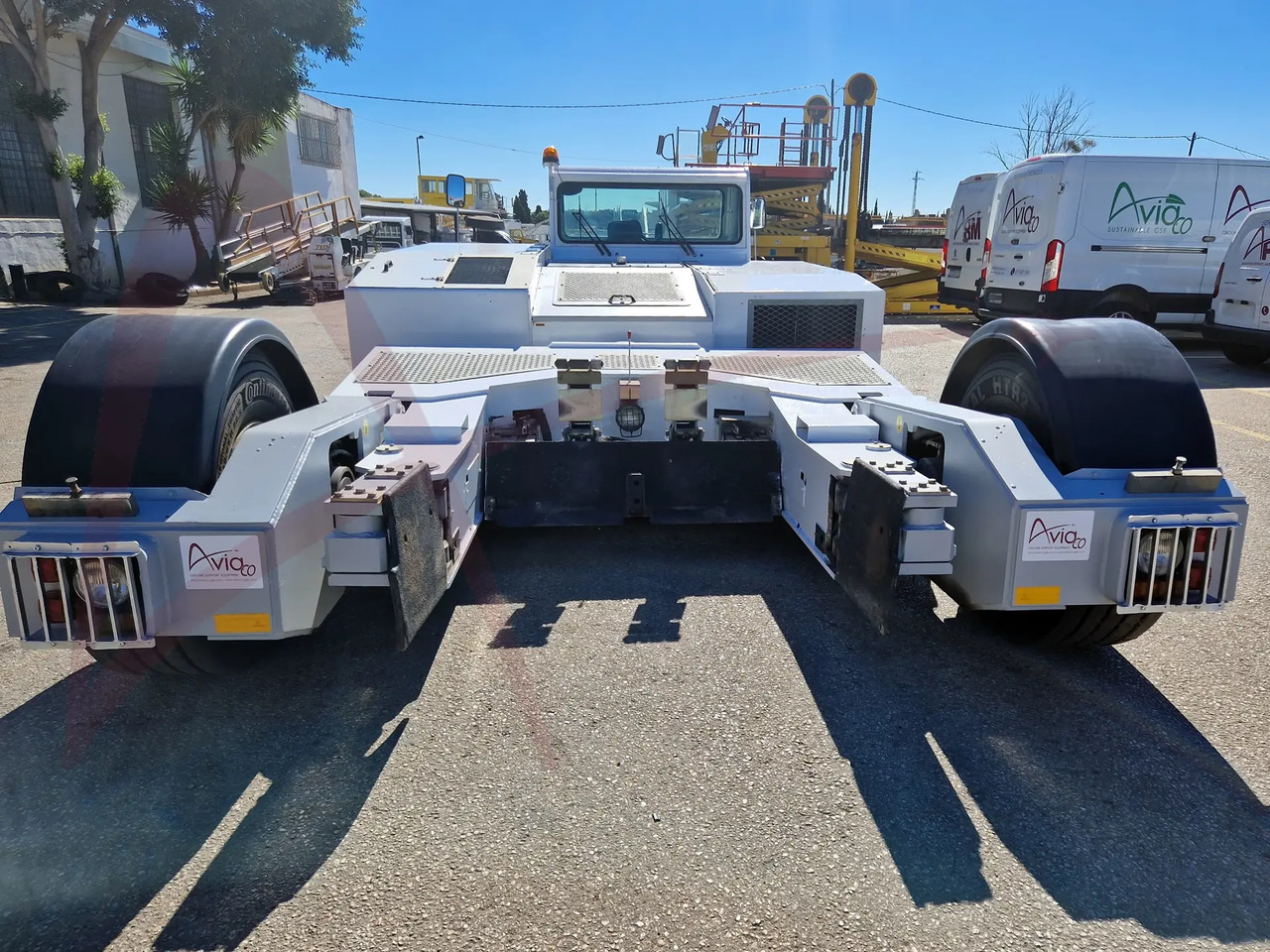TLD TPX-200-S - טרקטור דחיפה לאחור: תמונה 1 TLD TPX-200-S - טרקטור דחיפה לאחור: תמונה 1