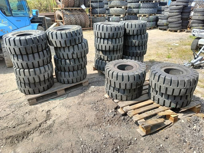 Banden landbouwbanden michelin dunlop 9.5R17.5 + 2 - גלגלים וצמיגים עבור מכונת בנייה: תמונה 4 Banden landbouwbanden michelin dunlop 9.5R17.5 + 2 - גלגלים וצמיגים עבור מכונת בנייה: תמונה 4