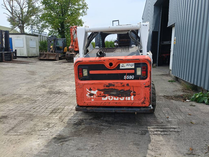 Bobcat s590 schranklader skid steer loader bucket, forks - מעמיס היגוי החלקה: תמונה 4 Bobcat s590 schranklader skid steer loader bucket, forks - מעמיס היגוי החלקה: תמונה 4