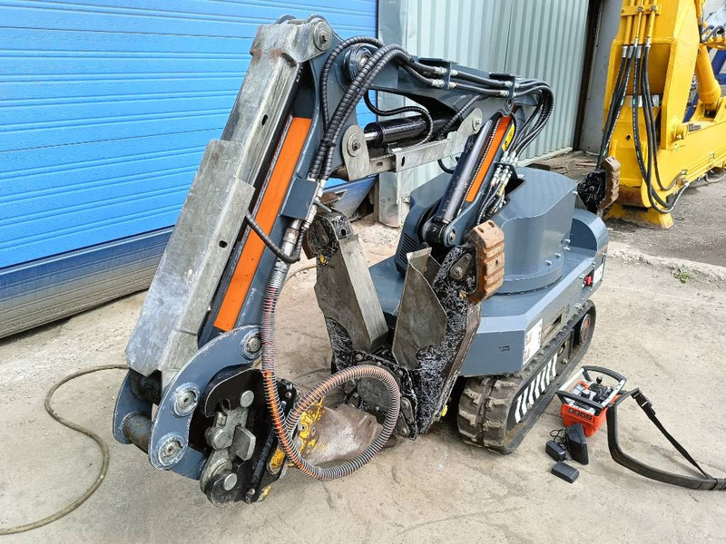 מחפר סורק Brokk euroimplementos RDC1510 180 husqvarna robot remote: תמונה 8