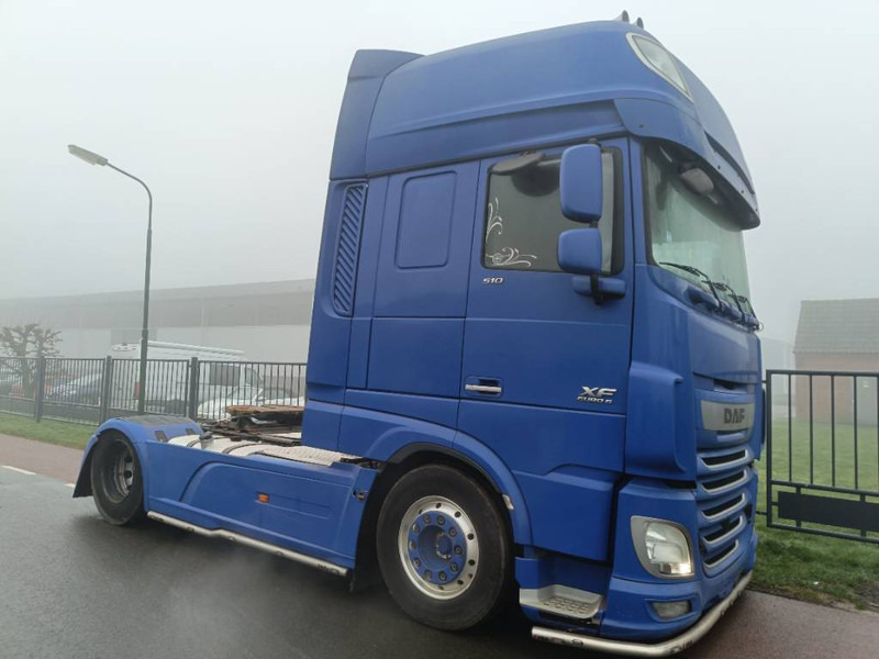 DAF XF 510 superspacecab 518.000 km truck trekker - יחידת טרקטור: תמונה 1 DAF XF 510 superspacecab 518.000 km truck trekker - יחידת טרקטור: תמונה 1