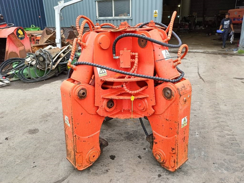 Hydroram hpc-500 taets motocut palenkraker pile breaker 47 - נהג קורה: תמונה 4 Hydroram hpc-500 taets motocut palenkraker pile breaker 47 - נהג קורה: תמונה 4