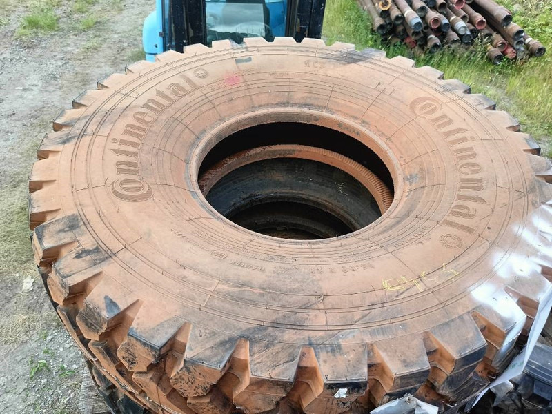 Michelin 12.00R20 , 14.00R20, 335/80R20 , 395/85R2 365/80R2 - גלגלים וצמיגים עבור מכונת בנייה: תמונה 5 Michelin 12.00R20 , 14.00R20, 335/80R20 , 395/85R2 365/80R2 - גלגלים וצמיגים עבור מכונת בנייה: תמונה 5