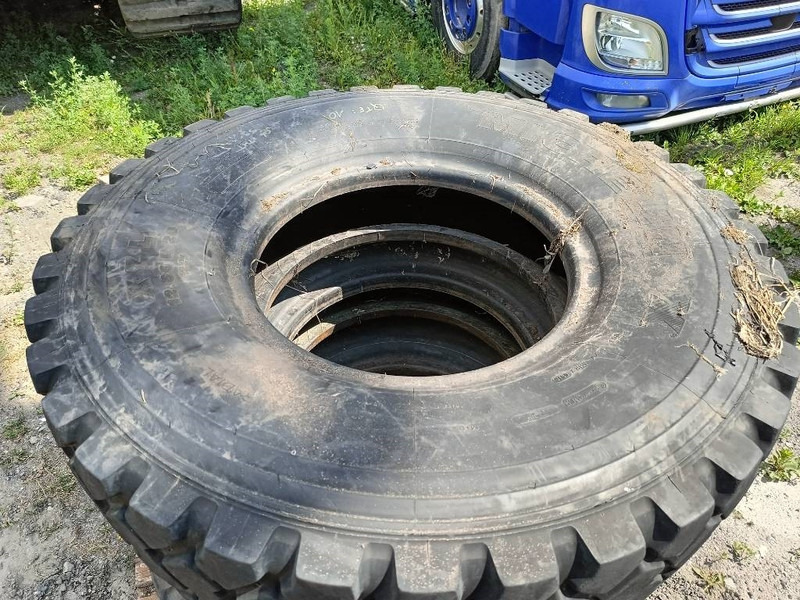 Michelin 12.00R20 , 14.00R20, 335/80R20 , 395/85R2 365/80R2 - גלגלים וצמיגים עבור מכונת בנייה: תמונה 3 Michelin 12.00R20 , 14.00R20, 335/80R20 , 395/85R2 365/80R2 - גלגלים וצמיגים עבור מכונת בנייה: תמונה 3