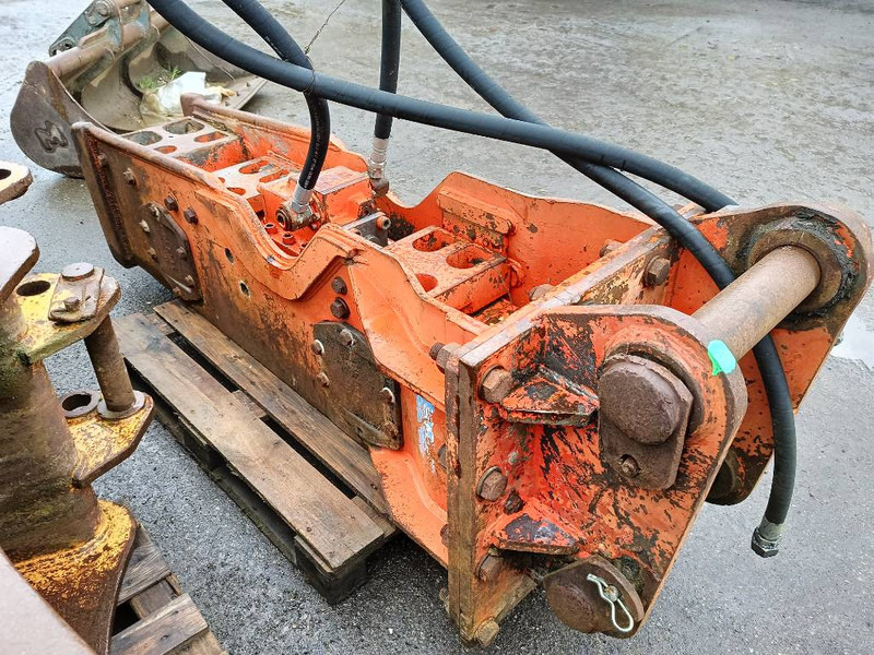 NPK E 210 GH9 hamer hammer hydraulic 18-25 ton 2000 - פטיש הידרולי עבור מכונת בנייה: תמונה 5 NPK E 210 GH9 hamer hammer hydraulic 18-25 ton 2000 - פטיש הידרולי עבור מכונת בנייה: תמונה 5