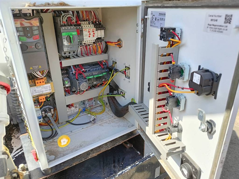 מגרסה ניידת Red Rhino 5000 es crusher 15 kw electric vergruizer 2024 CE: תמונה 14