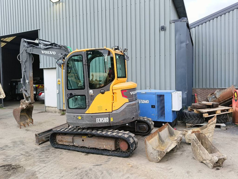 Volvo ECR 58 D rups graafmachine tracked excavator bagge - מיני מחפר: תמונה 1 Volvo ECR 58 D rups graafmachine tracked excavator bagge - מיני מחפר: תמונה 1
