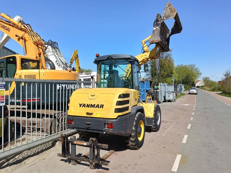 מעמיס גלגלים Yanmar V 70 S atlas AR75S shovel wiellader roterende mast: תמונה 6