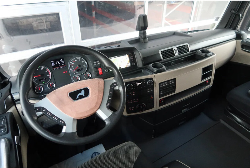 MAN TGX 26.580 6X2/4 RETARDER/ STEERED-PUSHER/ PTO/ ETC - יחידת טרקטור: תמונה 2 MAN TGX 26.580 6X2/4 RETARDER/ STEERED-PUSHER/ PTO/ ETC - יחידת טרקטור: תמונה 2