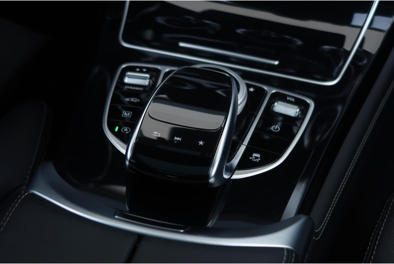 Mercedes-Benz GLC 350 d 4MATIC Premium Plus AMG/ PANO/ AIRM/ MEMORY/ 360/ BURMESTER/ ACC/ TREKHAAK - SUV: תמונה 4 Mercedes-Benz GLC 350 d 4MATIC Premium Plus AMG/ PANO/ AIRM/ MEMORY/ 360/ BURMESTER/ ACC/ TREKHAAK - SUV: תמונה 4