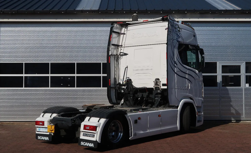 Scania 540S NGS FULL AIR/ RETARDER/ ALCOA/ LEATHER/ 2X TANK/ PARK AIRCO - יחידת טרקטור: תמונה 5 Scania 540S NGS FULL AIR/ RETARDER/ ALCOA/ LEATHER/ 2X TANK/ PARK AIRCO - יחידת טרקטור: תמונה 5