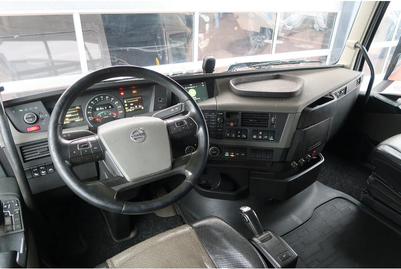 Volvo FH 500 VDL HOOKLIFT 25T/ FULL AIR/ NL-TRUCK/ LIFT - משאית מערכת כבלים: תמונה 2 Volvo FH 500 VDL HOOKLIFT 25T/ FULL AIR/ NL-TRUCK/ LIFT - משאית מערכת כבלים: תמונה 2