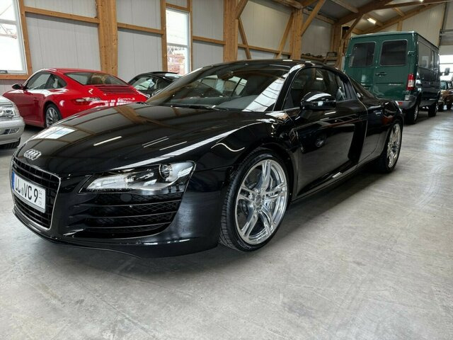 AUDI R8 4.2 FSI V8 quattro Coupé Neuzustand - מכונית: תמונה 1 AUDI R8 4.2 FSI V8 quattro Coupé Neuzustand - מכונית: תמונה 1