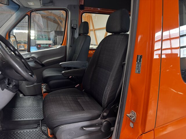 MERCEDES-BENZ Sprinter 316 CDI 4x4 Allrad 5-Sitzer... - כלי רכב מסחרי עם לוח, כלי רכב מסחרי קומבי: תמונה 4 MERCEDES-BENZ Sprinter 316 CDI 4x4 Allrad 5-Sitzer... - כלי רכב מסחרי עם לוח, כלי רכב מסחרי קומבי: תמונה 4